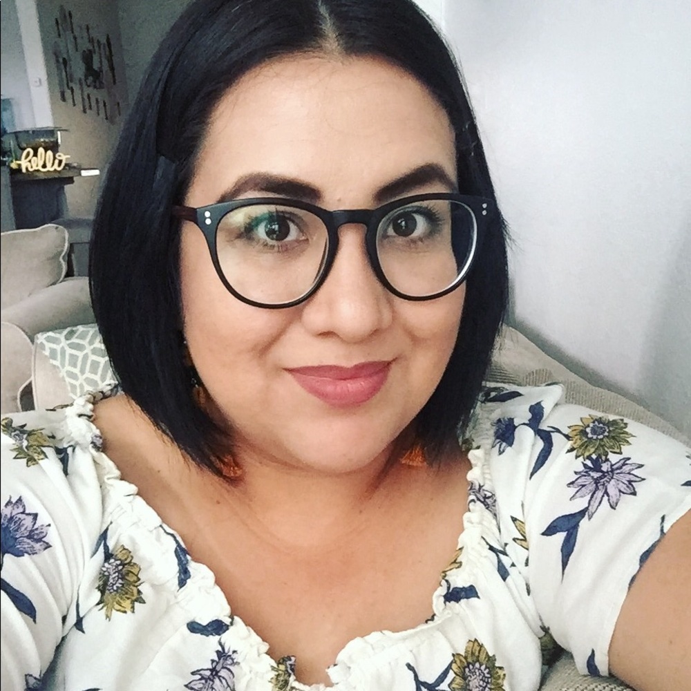 Meet your Posher, Mayra